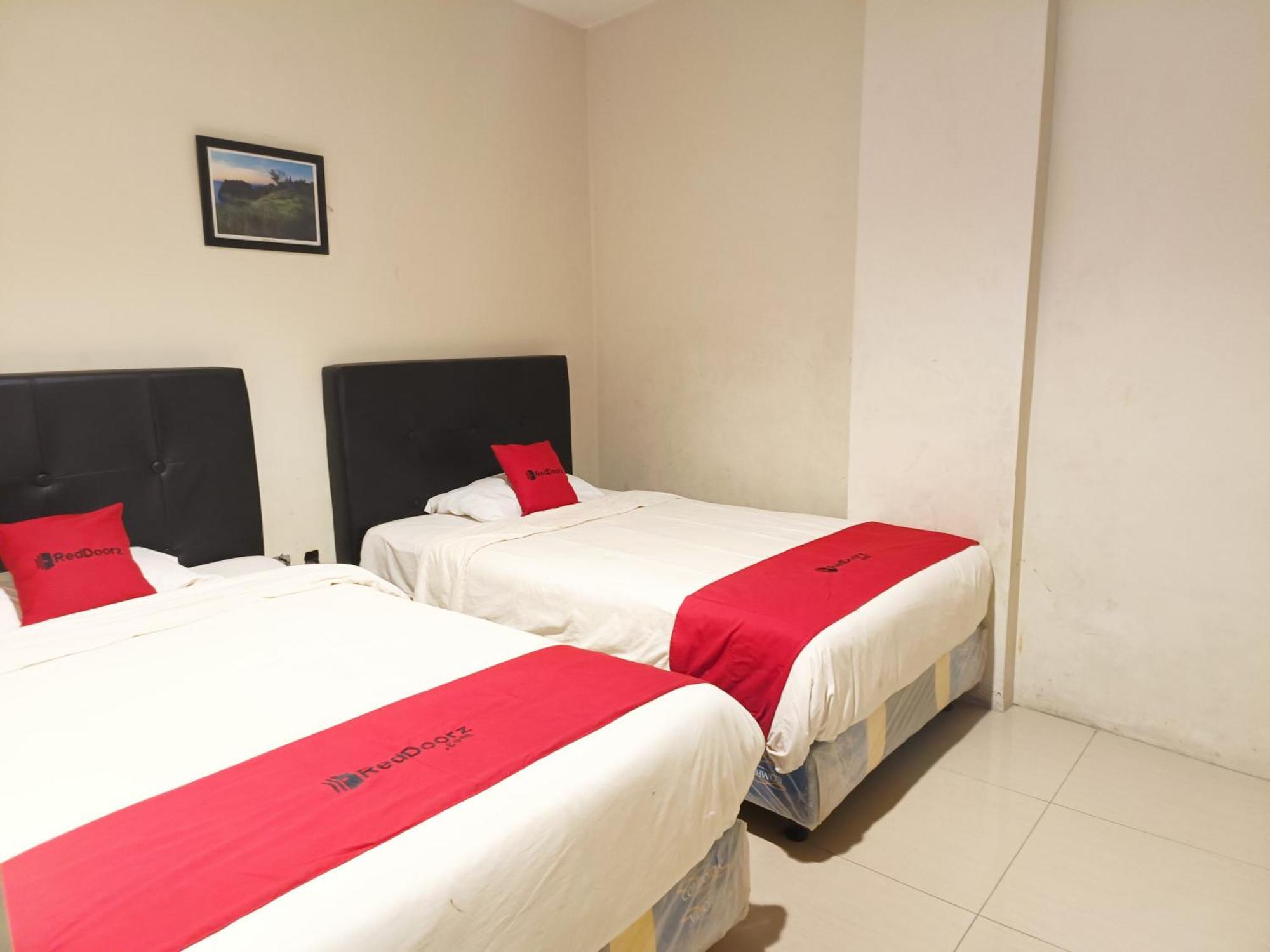 Hotel O Makassar Near Gereja Advent Tikala Baru Formerly Rid'S Hotel