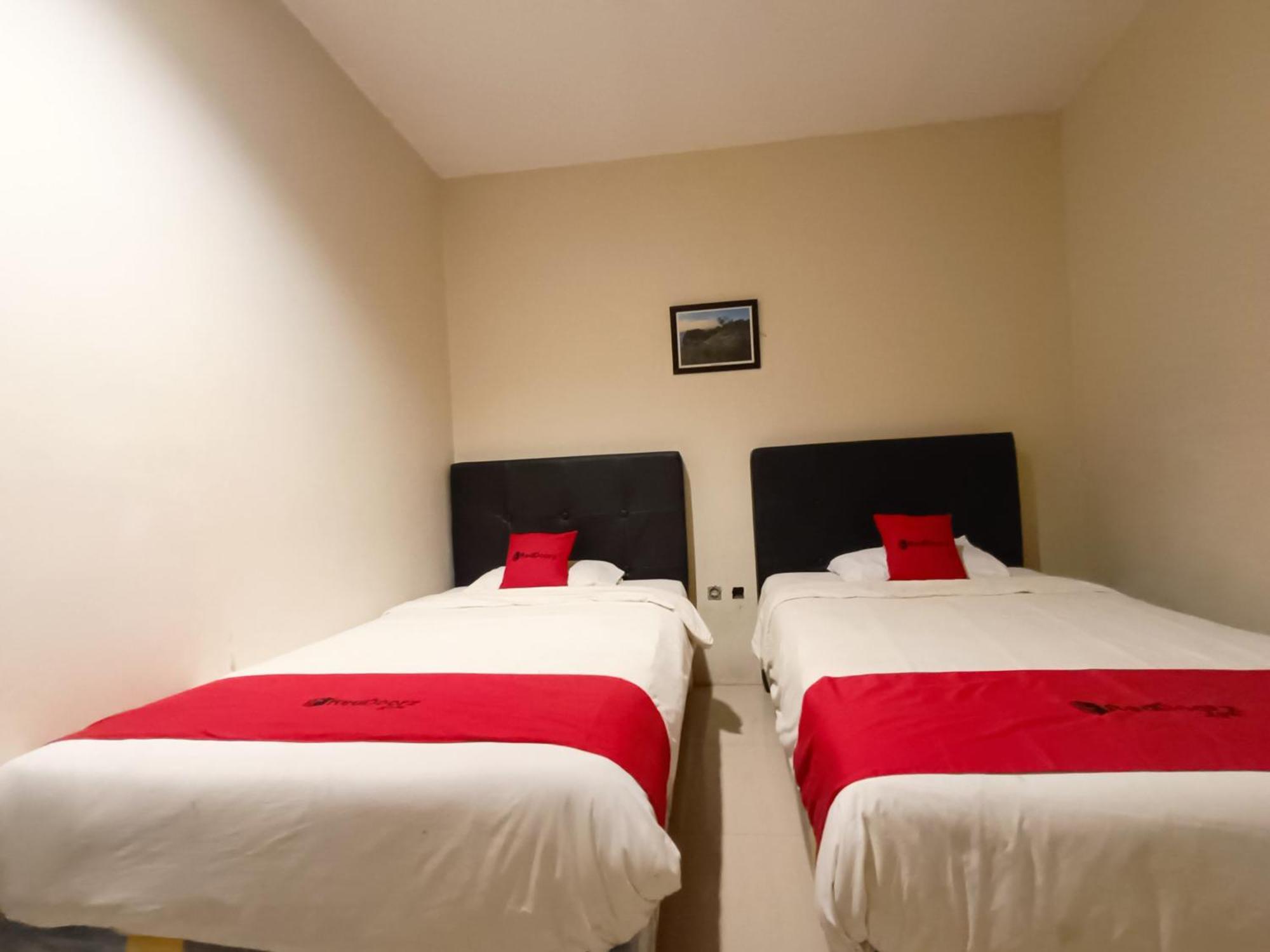 Hotel O Makassar Near Gereja Advent Tikala Baru Formerly Rid'S Hotel Hotel 3*