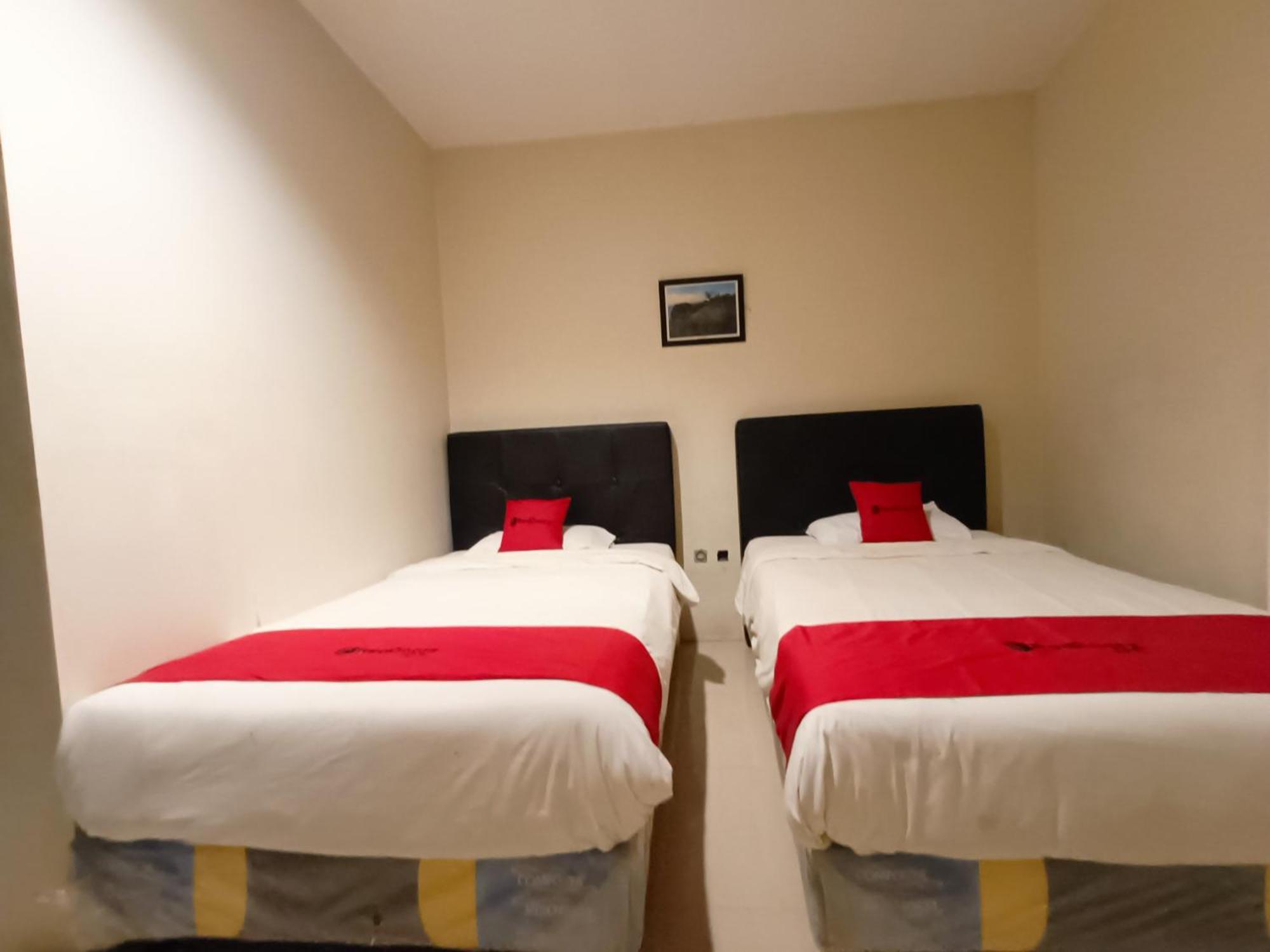 Hotel Hotel O Makassar Near Gereja Advent Tikala Baru Formerly Rid'S Hotel