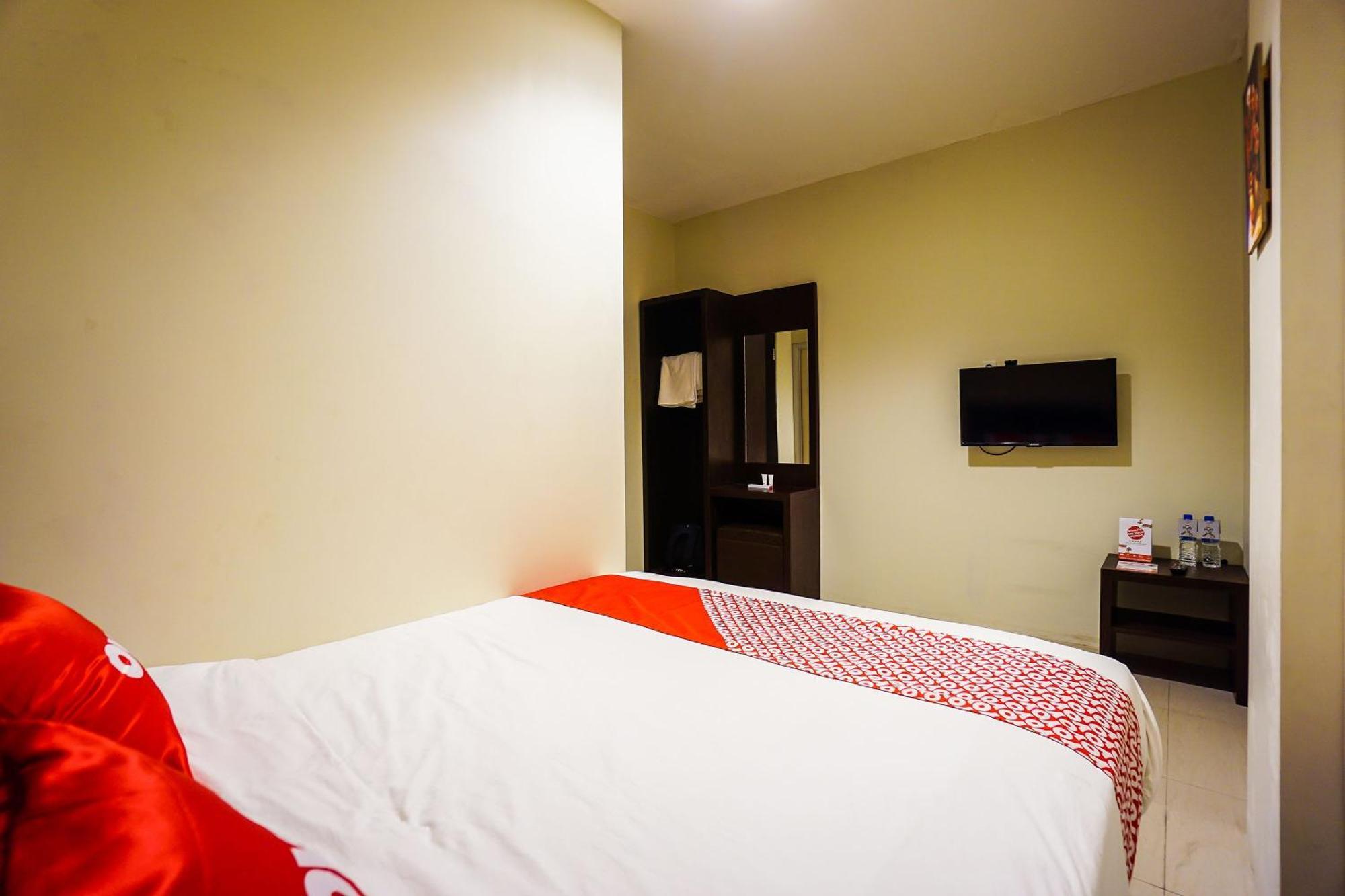 Hotel O Makassar Near Gereja Advent Tikala Baru Formerly Rid'S Hotel